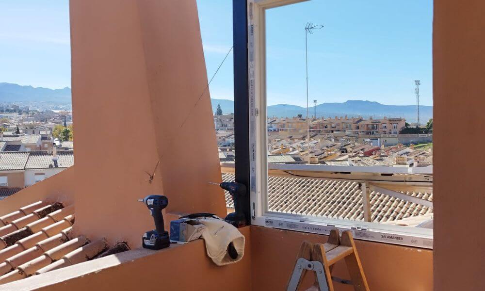 Solicita la subvención para el cambio de ventanas en Granada
